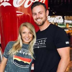 Meet your Posher, Victoria